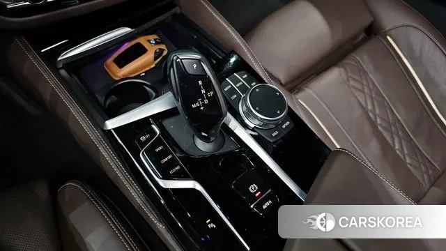 BMW 5 Series (G30) id 3058599 из Кореи 19