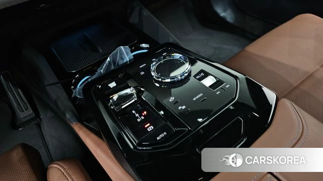 BMW 5 Series (G60) id 4229971 из Кореи 19