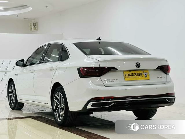 Volkswagen Sagitar id 4307270 из Китая 14