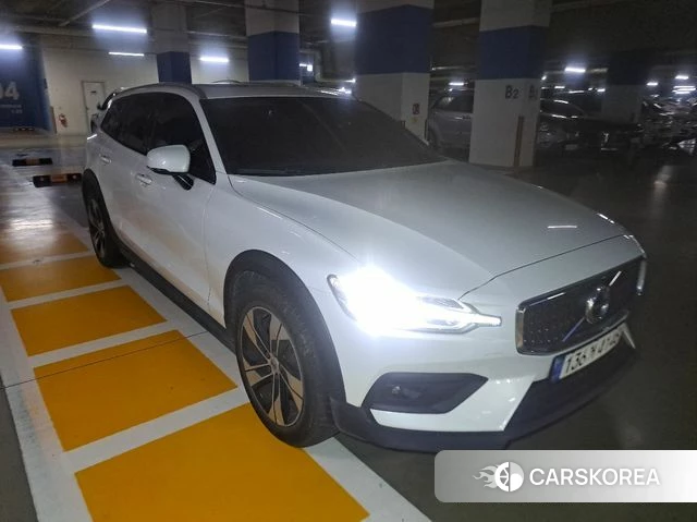 Volvo V60 Cross-Country 2nd Generation id 4324141 из Кореи 19