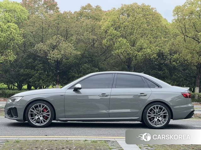 Audi S4 id 4209896 из Китая 15