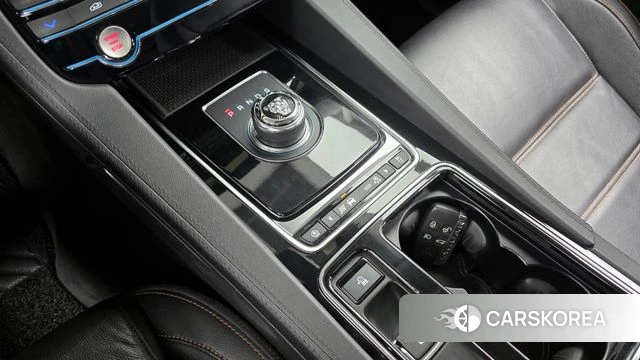 Jaguar F-PACE id 4232540 из Кореи 19