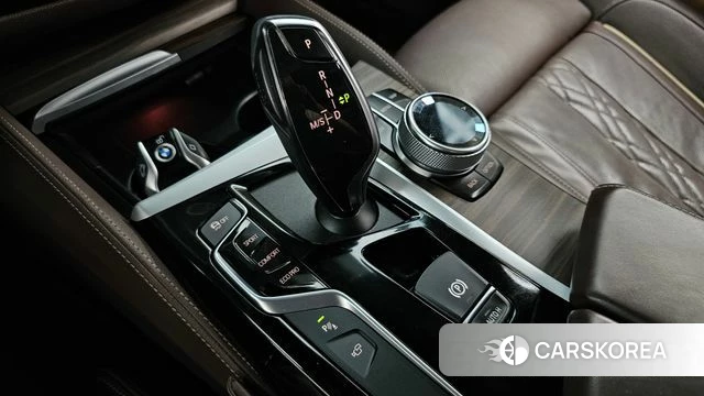 BMW 5 Series (G30) id 4435190 из Кореи 19