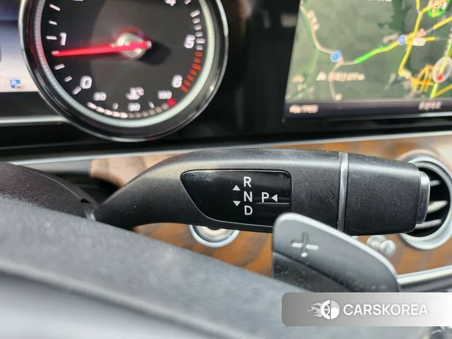 Mercedes-Benz E-Class W213 id 4246148 из Кореи 19