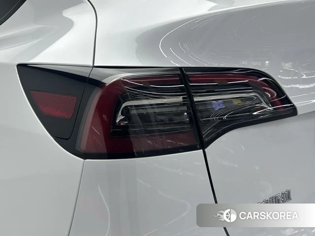 Tesla Model Y id 4219333 из Китая 19