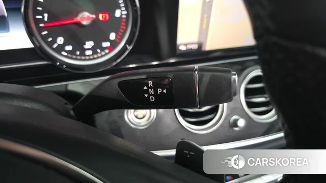 Mercedes-Benz E-Class W213 id 4531149 из Кореи 19