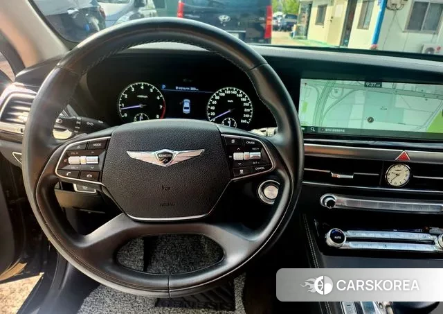 Genesis G90 id 3090610 из Кореи 18