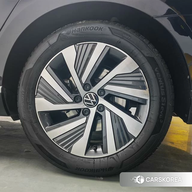Volkswagen Magotan PHEV id 4253193 из Китая 19
