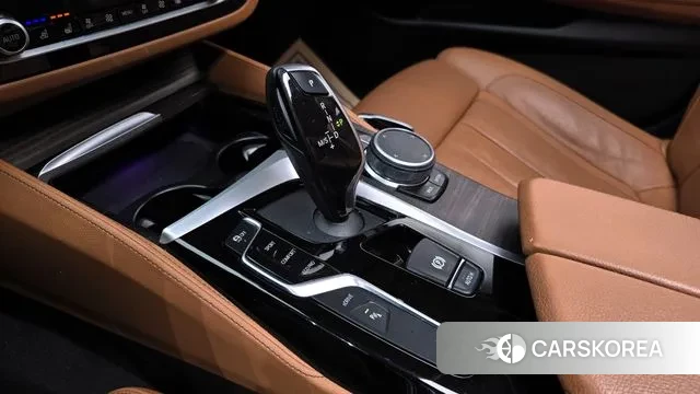 BMW 5 Series (G30) id 3778700 из Кореи 19