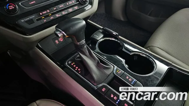 Kia The New Carnival id 2840182 из Кореи 19