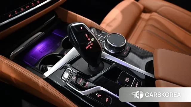 BMW 5 Series (G30) id 3518179 из Кореи 19