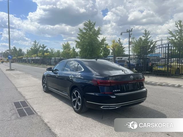 Volkswagen Passat id 4255724 из Китая 9