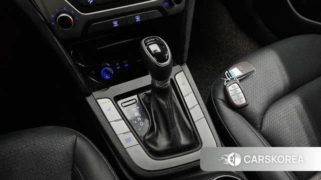Hyundai Avante AD id 4596368 из Кореи 29