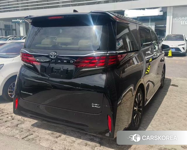 Toyota Elfa id 4272110 из Китая 16