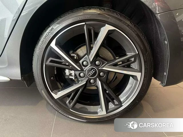 Audi A3 id 4265861 из Китая 12