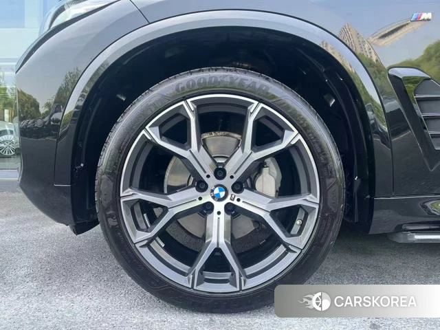 BMW X5 id 4275431 из Китая 13