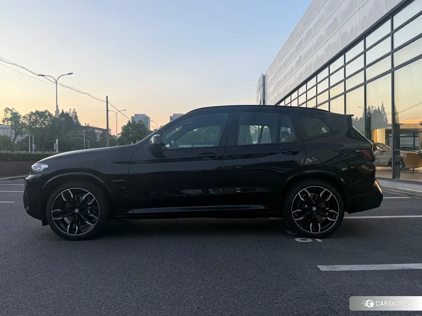 BMW X3 M id 4653840 из Китая 9