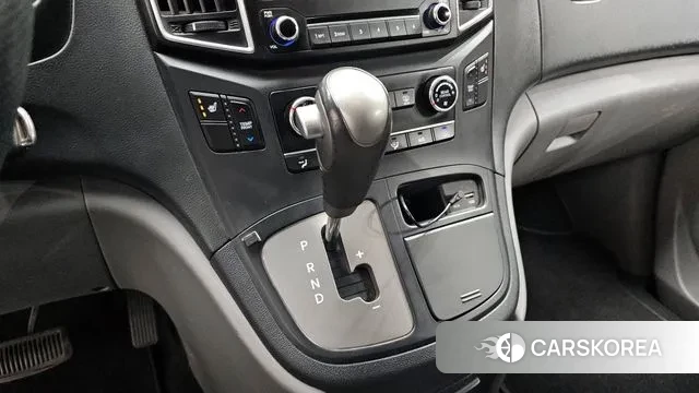 Hyundai The New Grand Starex id 3460276 из Кореи 19
