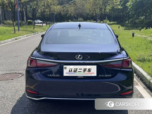 Lexus ES id 4328442 из Китая 9