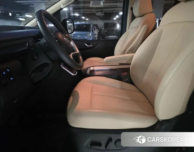 Hyundai Staria id 4567256 из Кореи 17