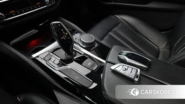 BMW 5 Series (G30) id 3344669 из Кореи 19