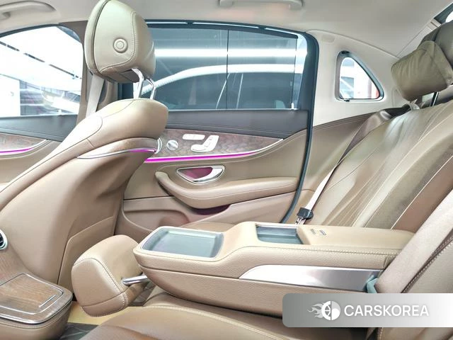 Mercedes-Benz E-class id 4259807 из Китая 27