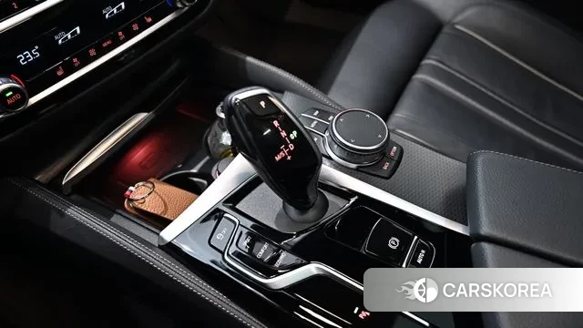 BMW 5 Series (G30) id 3639504 из Кореи 19