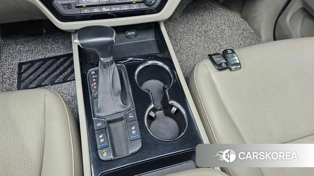 Kia The New Carnival id 4403229 из Кореи 29