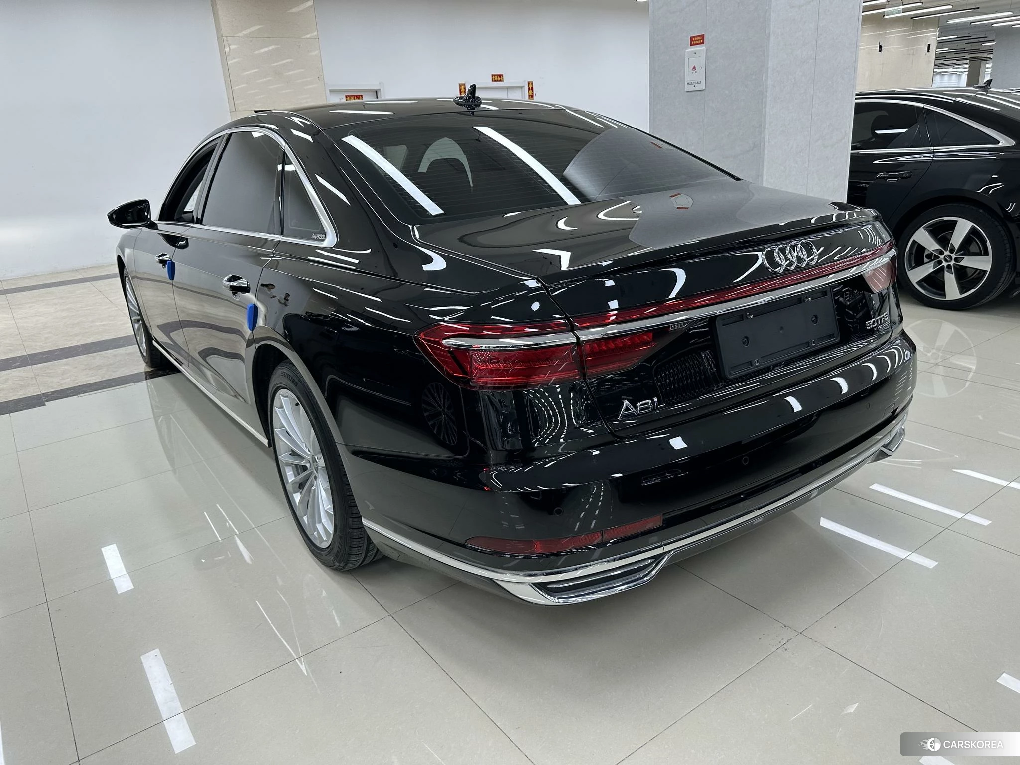 Audi A8 id 4512586 из Китая 13