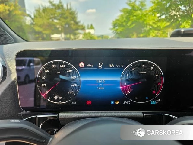 Mercedes-Benz GLA - Class H247 id 4315011 из Кореи 10