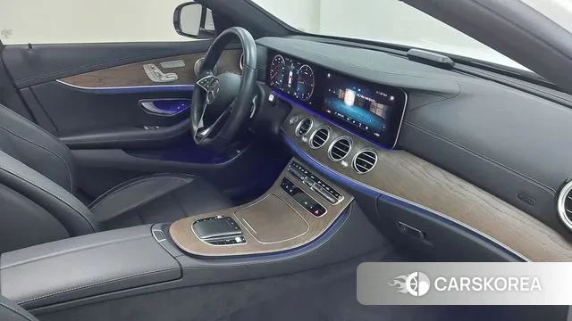 Mercedes-Benz E-Class W213 id 3787858 из Кореи 17