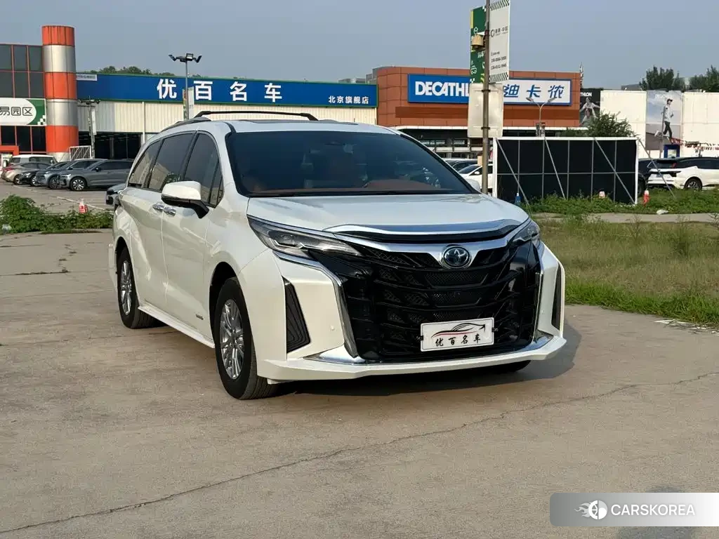 Toyota Sienna id 4629491 из Китая 27