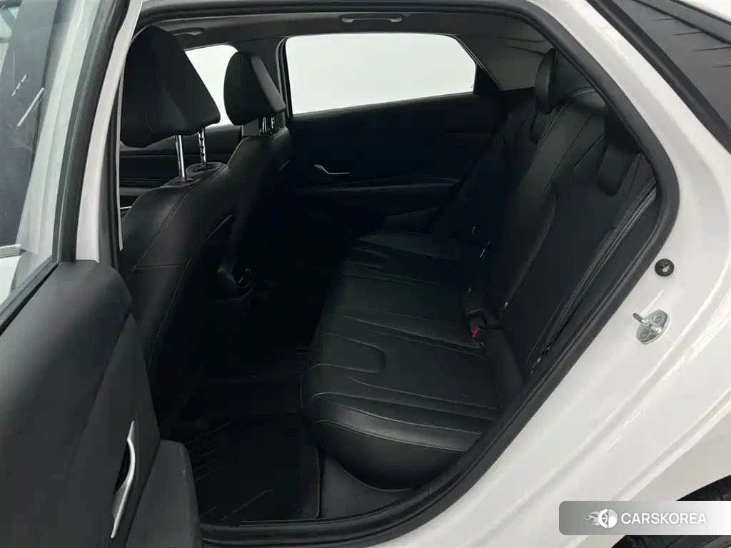 Hyundai Elantra id 4664523 из Китая 23