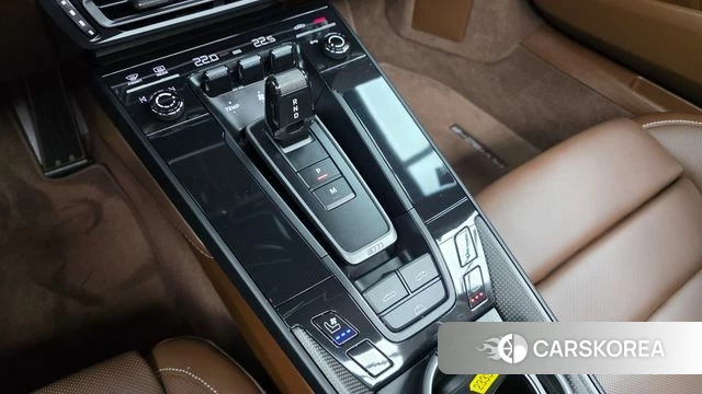 Porsche 911(992) id 3914619 из Кореи 19