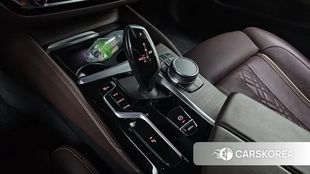 BMW 5 Series (G30) id 3012980 из Кореи 19