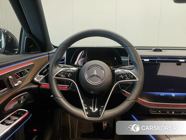 Mercedes-Benz E-class id 4272270 из Китая 26