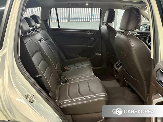 Volkswagen Tiguan L id 4241122 из Китая 11