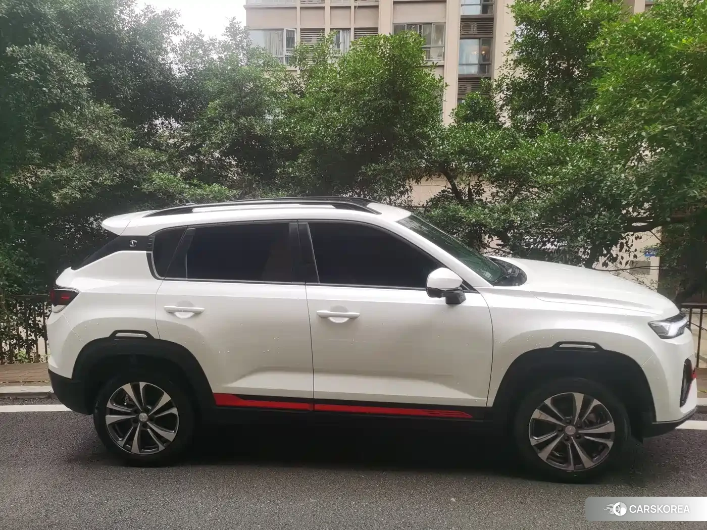 Chang'an CS35PLUS id 4654558 из Китая 12