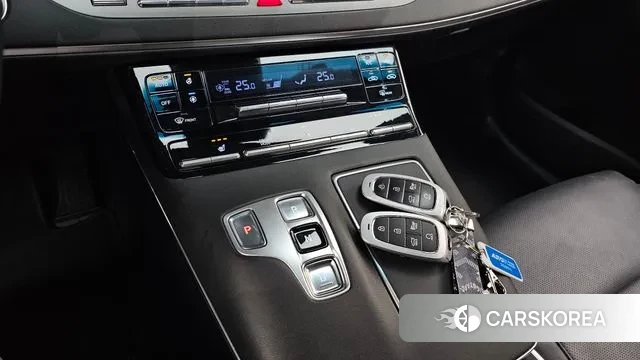 Hyundai The New Grandeur IG id 3607048 из Кореи 19