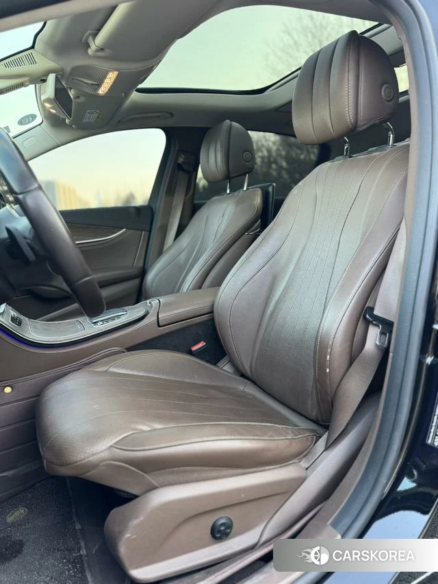 Mercedes-Benz E-class id 4213462 из Китая 9