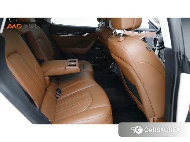 Maserati Levante id 4210899 из Китая 9