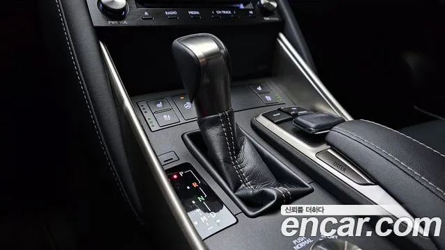 Lexus New IS300 id 2534765 из Кореи 19