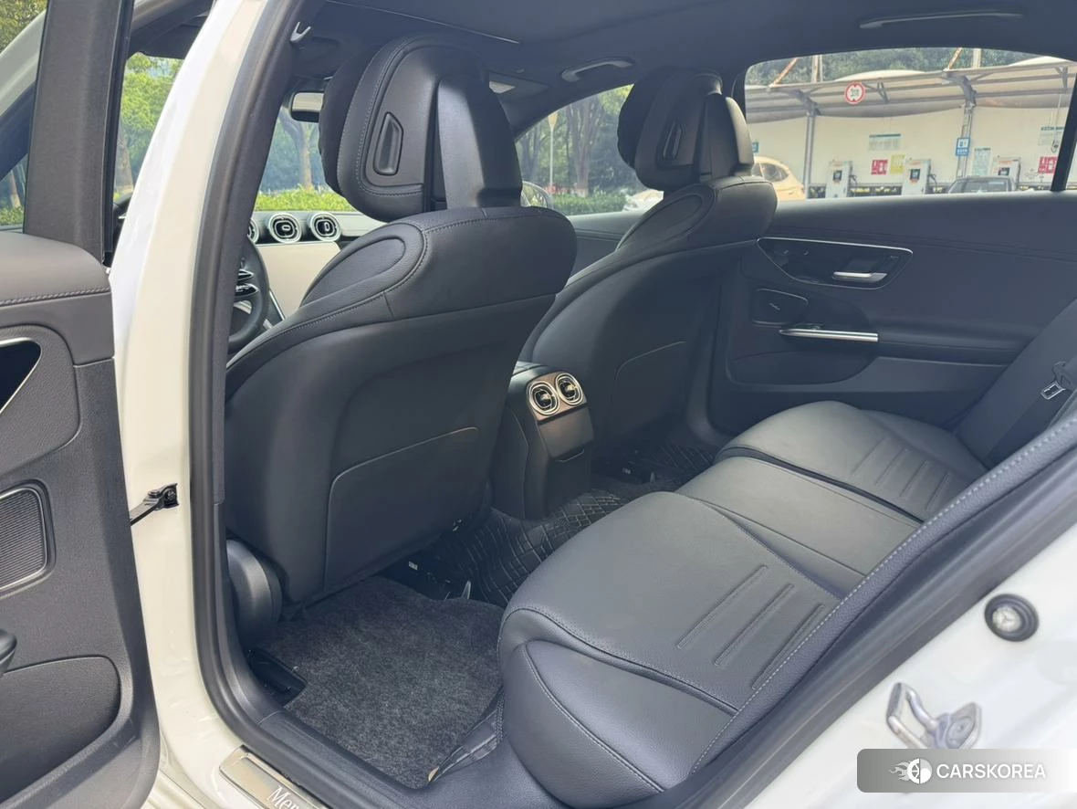 Mercedes-Benz Class C id 4515214 из Китая 16
