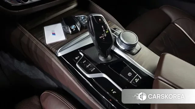 BMW 5 Series (G30) id 3616361 из Кореи 19