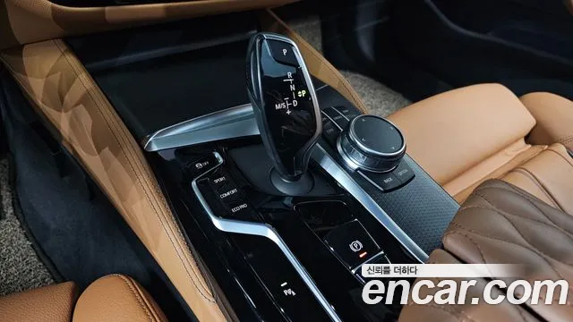 BMW 5 Series (G30) id 2852998 из Кореи 19