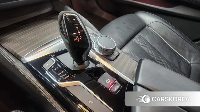 BMW 5 Series (G30) id 3464475 из Кореи 19