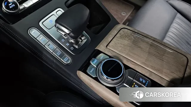 Genesis G90 id 3772760 из Кореи 19