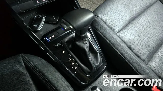 Kia Stonic id 2733619 из Кореи 19