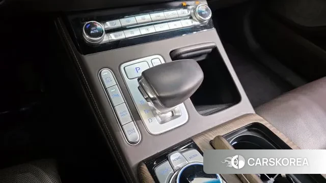 Genesis G90 id 3573182 из Кореи 19