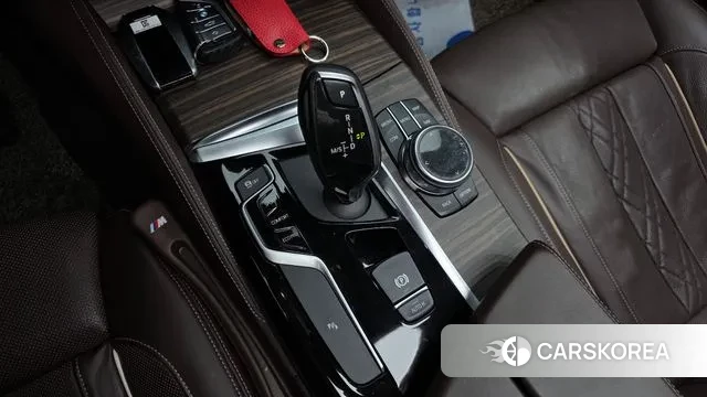 BMW 5 Series (G30) id 3573993 из Кореи 19